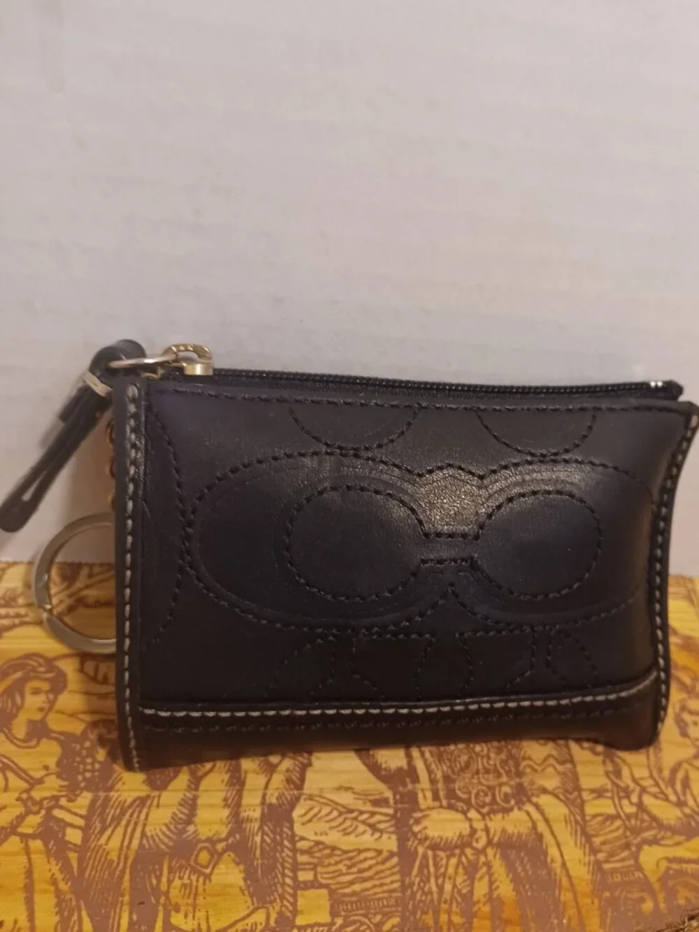 COACH CARD CASE BLACK LEATHER SIGNATURE STITCHING SLIM WALLET ZIPPER KEY RING
